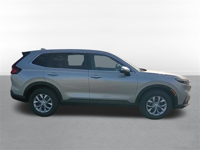 2026 Honda CR-V LX photo 4