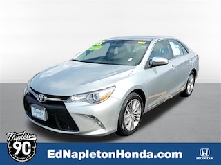 2016 Toyota Camry SE Sedan