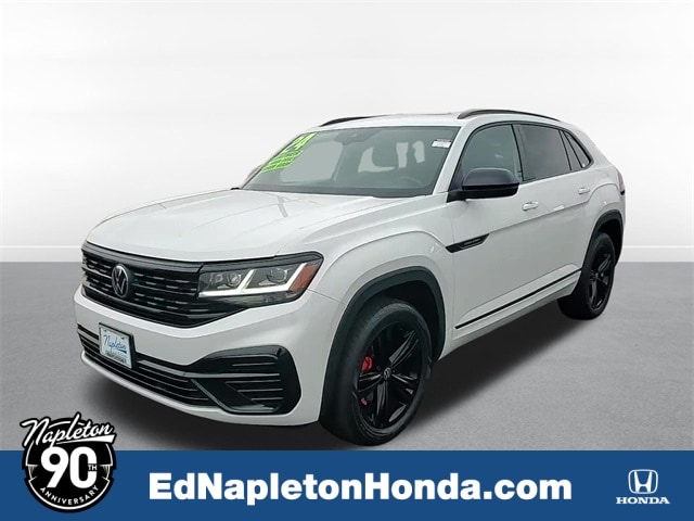 2023 Volkswagen Atlas Cross Sport SEL R-Line Black's photo