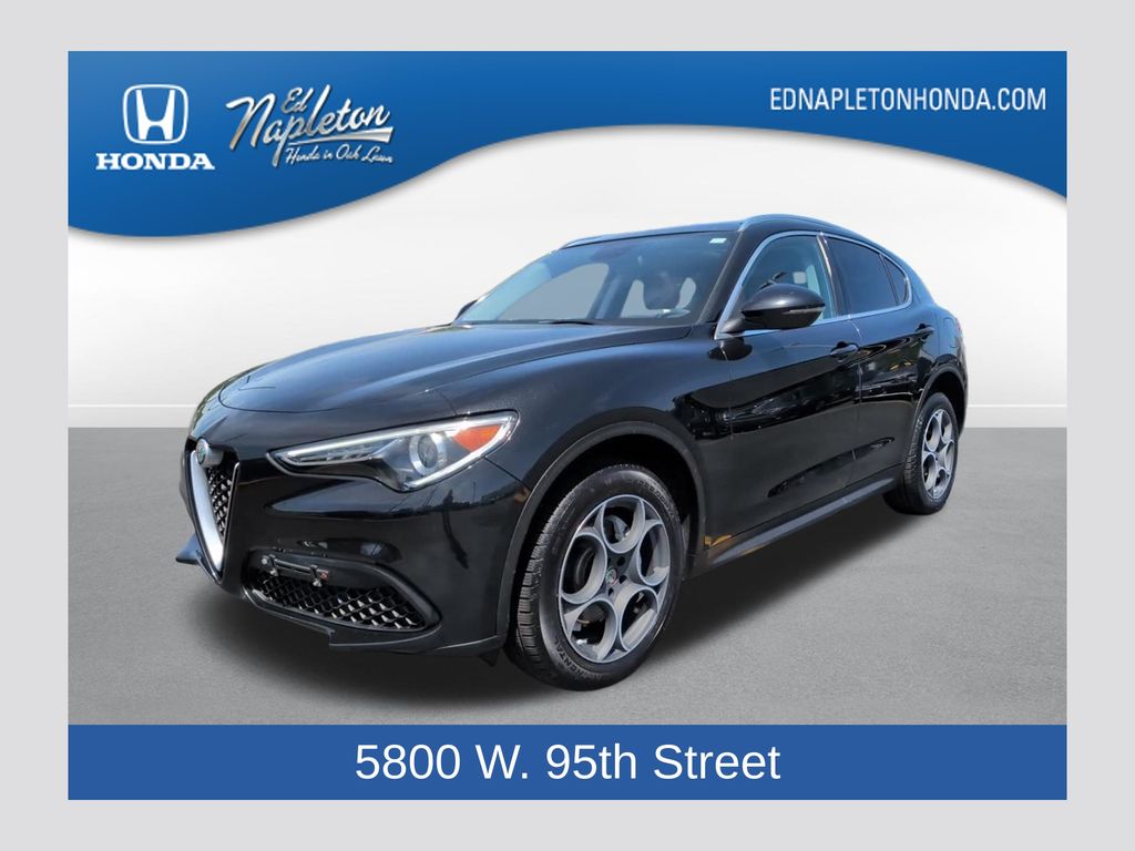 2018 Alfa Romeo Stelvio AWD's photo