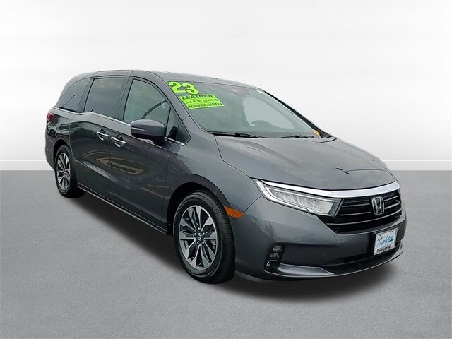 2023 Honda Odyssey EX-L photo 3