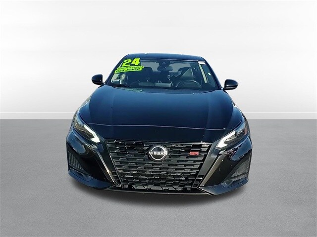 2024 Nissan Altima 2.5 SR photo 2