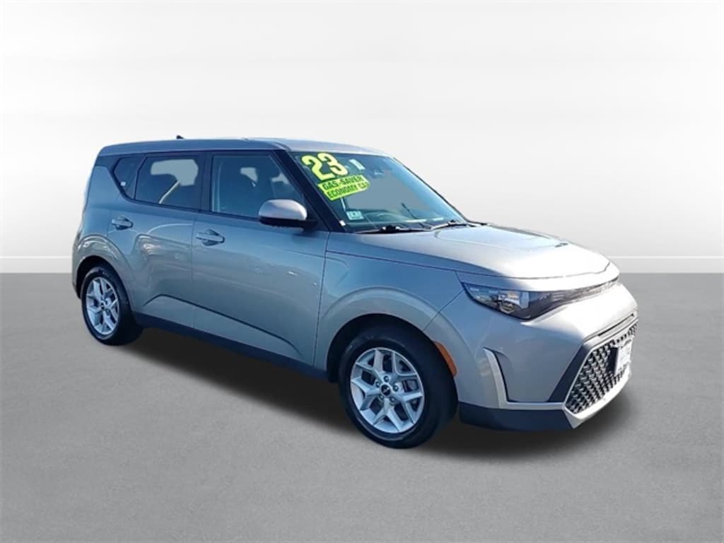 Used 2023 Kia Soul LX Hatchback