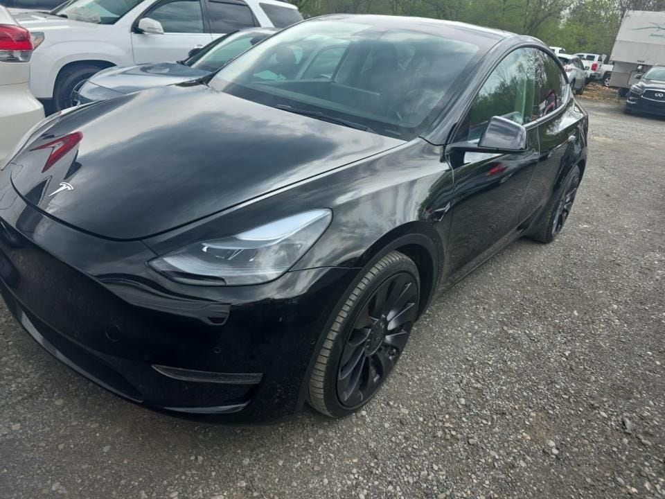 2021 Tesla Model Y Performance Dual Motor All-Wheel Drive's photo