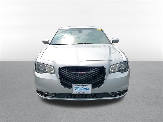 Used 2023 Chrysler 300 S with VIN 2C3CCABG2PH585307 for sale in Oak Lawn, IL