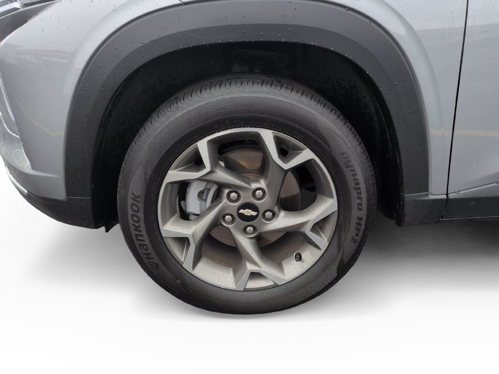 2025 Chevrolet Trax LT - Photo 29
