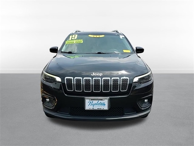 Used 2019 Jeep Cherokee Latitude Plus with VIN 1C4PJMLN2KD162797 for sale in Oak Lawn, IL