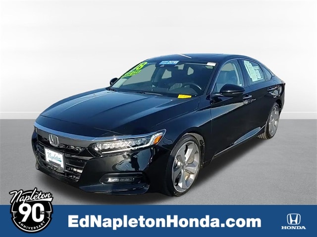 2018 Honda Accord Touring's photo