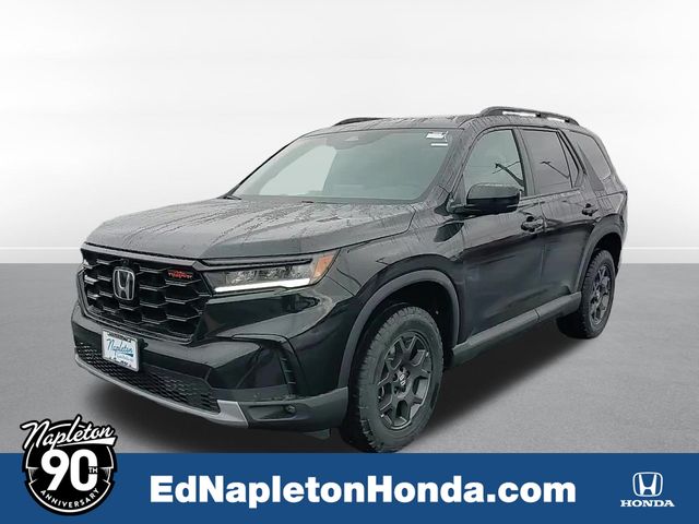 2025 Honda Pilot TrailSport's photo
