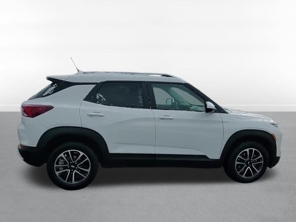 Used 2025 Chevrolet Trailblazer LT Sport Utility