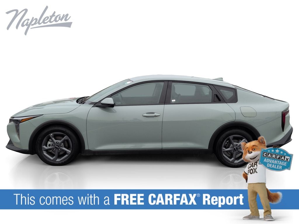 2025 Kia K4 LXS - Photo 2
