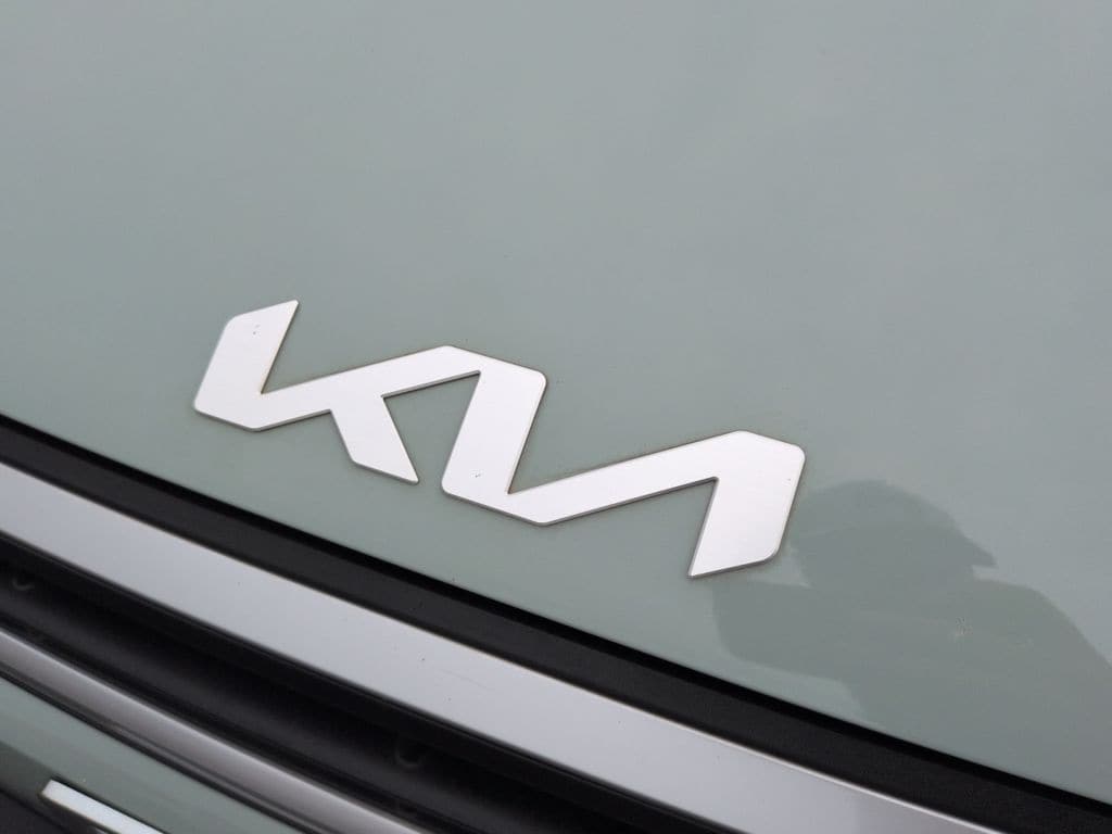 2025 Kia K4 LXS - Photo 29