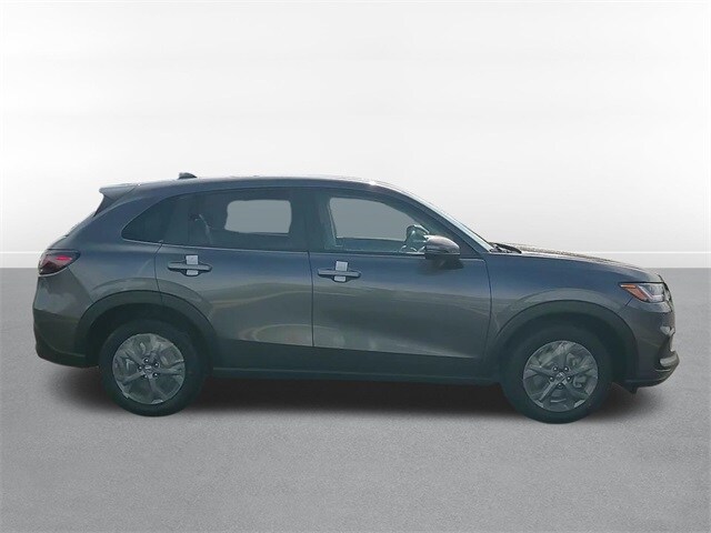 2026 Honda HR-V LX photo 3