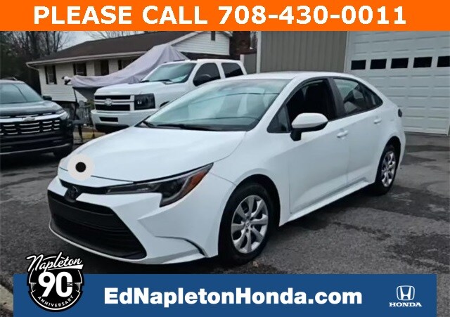 2023 Toyota Corolla LE photo 2