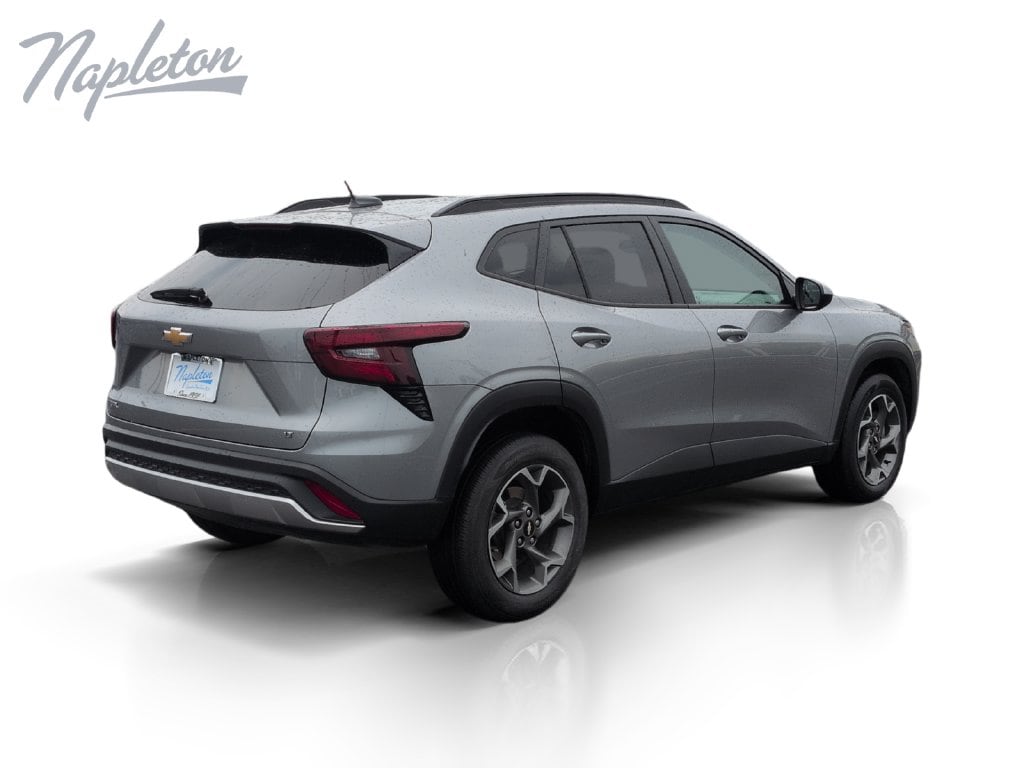 2025 Chevrolet Trax LT - Photo 6
