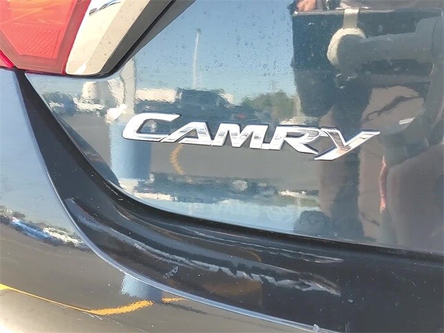 2017 Toyota Camry XLE XSE photo 4