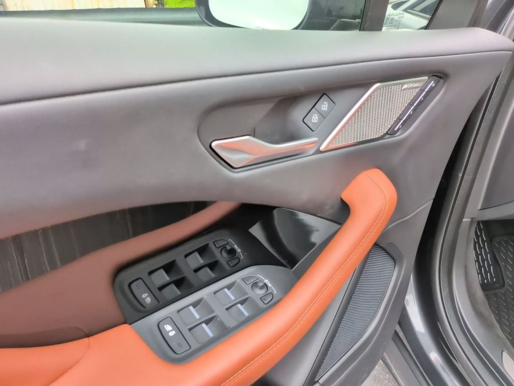 2024 Jaguar I-PACE R-Dynamic HSE - Photo 20