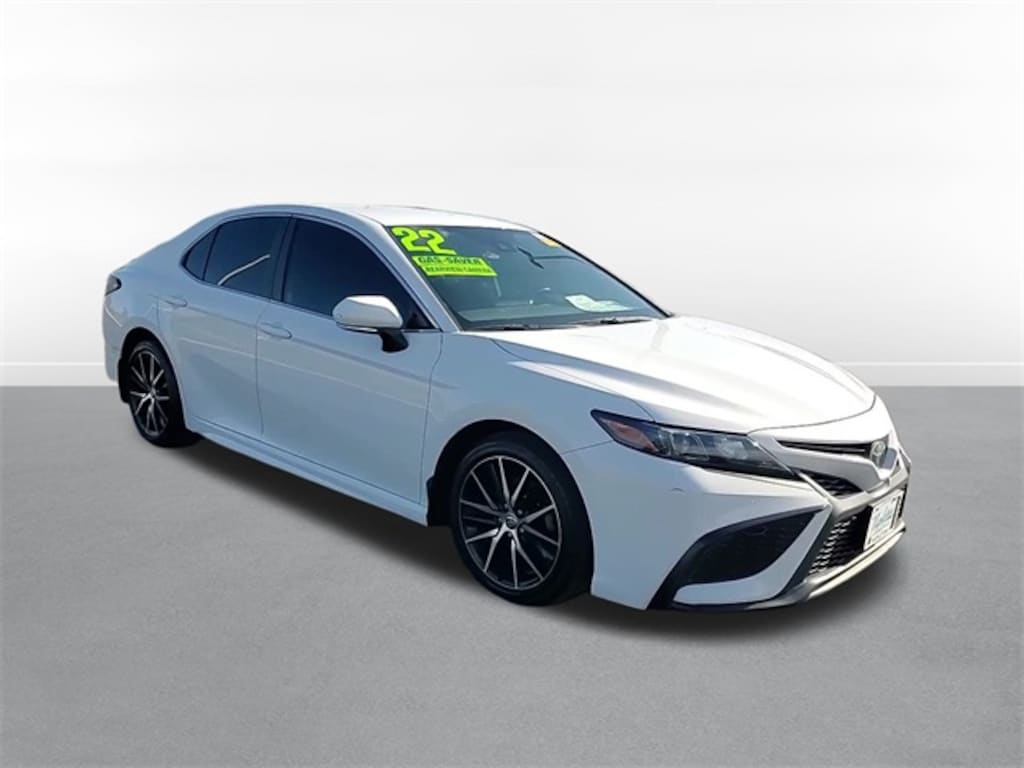 Used 2022 Toyota Camry SE Sedan