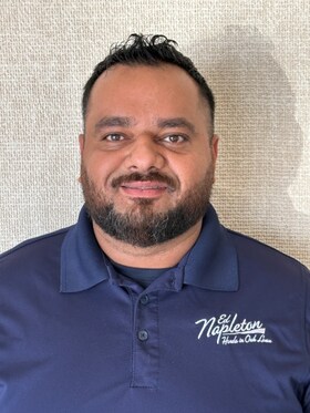Staff member Neel Patel from ID_3b2df0524000