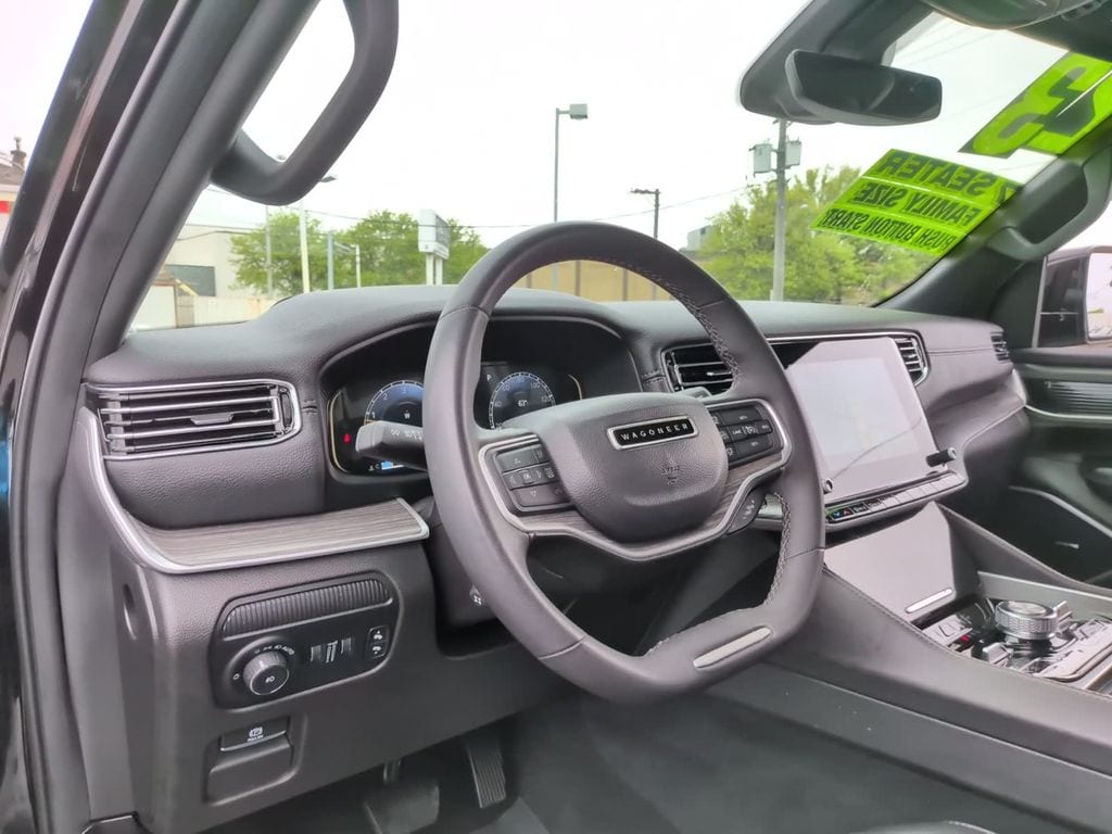 2023 Jeep Wagoneer Series III - Photo 30