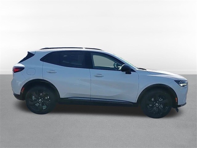 2023 Buick Envision Essence photo 2