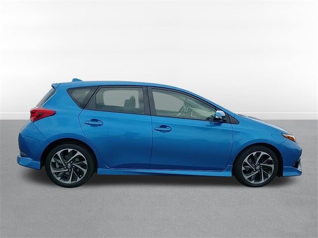 2016 Scion iM Base photo 4