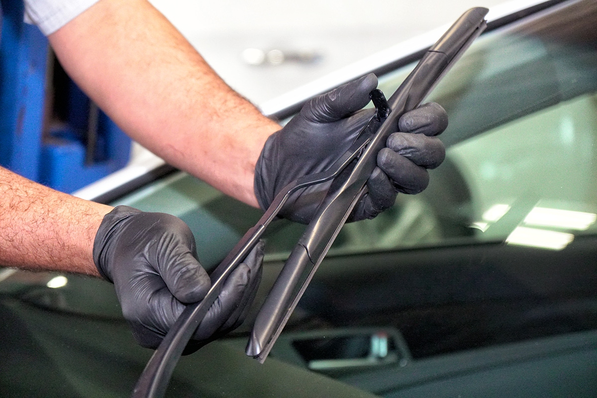 how to change wiper blades