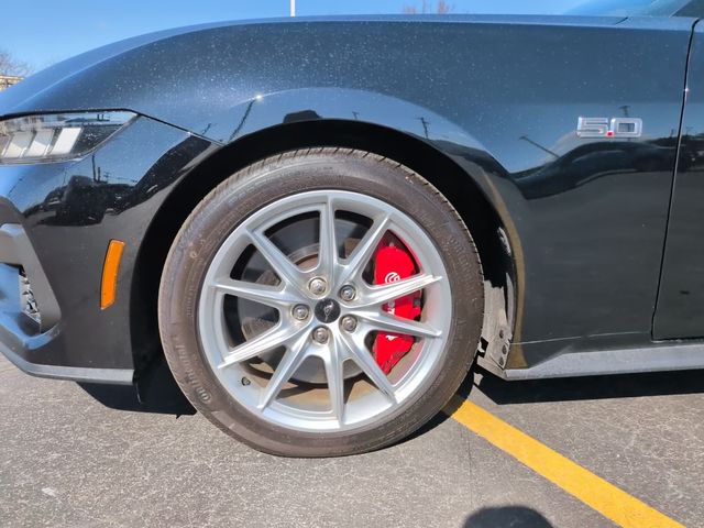 2024 Ford Mustang GT Premium - Photo 12