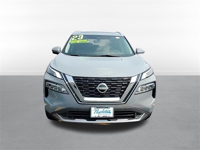 2023 Nissan Rogue SL photo 2