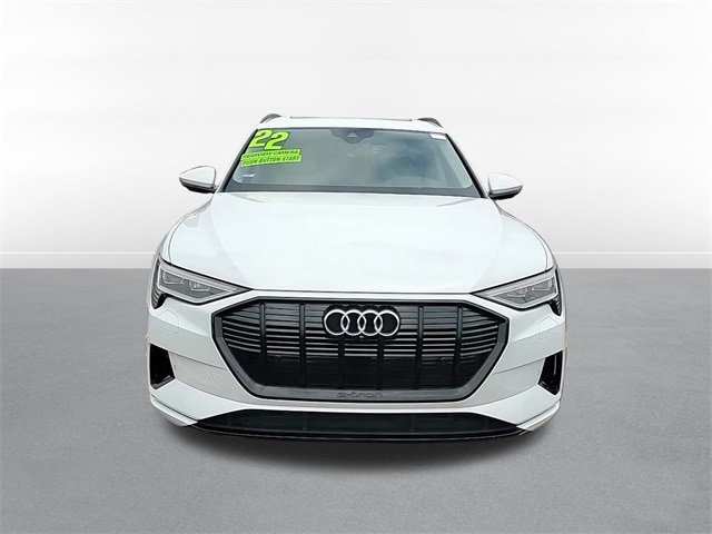 Used 2022 Audi e-tron Premium with VIN WA1AAAGE8NB006353 for sale in Oak Lawn, IL