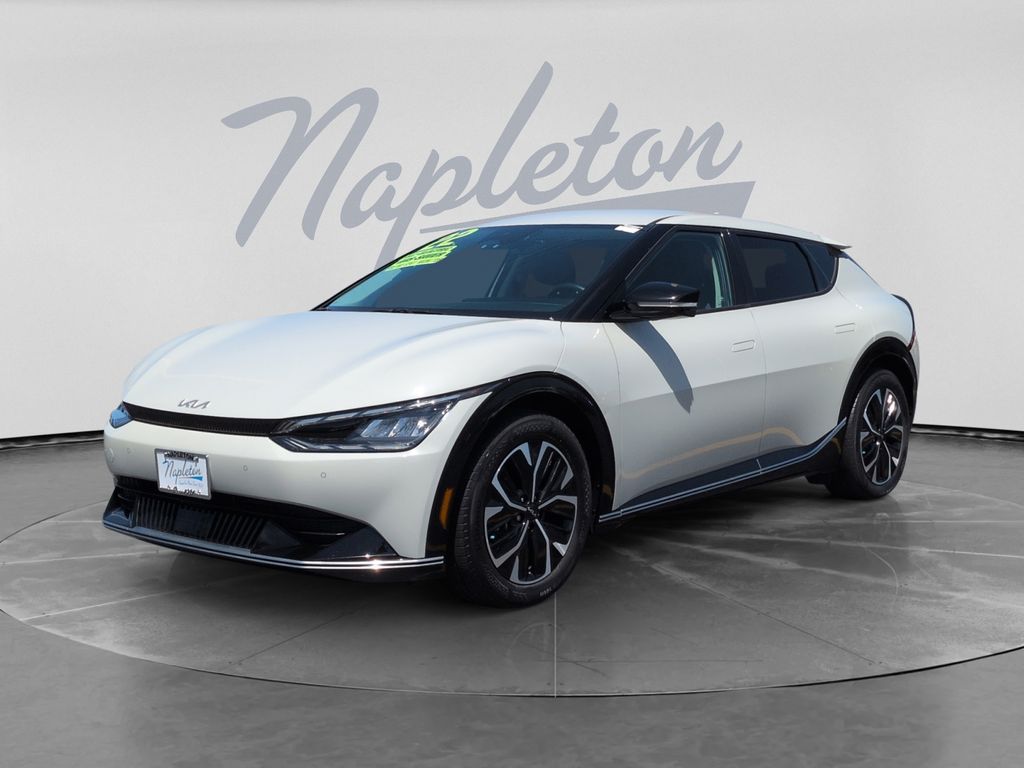 2022 Kia EV6 Wind's photo