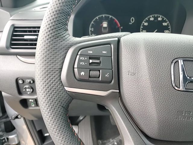 2025 Honda Ridgeline TrailSport - Photo 17