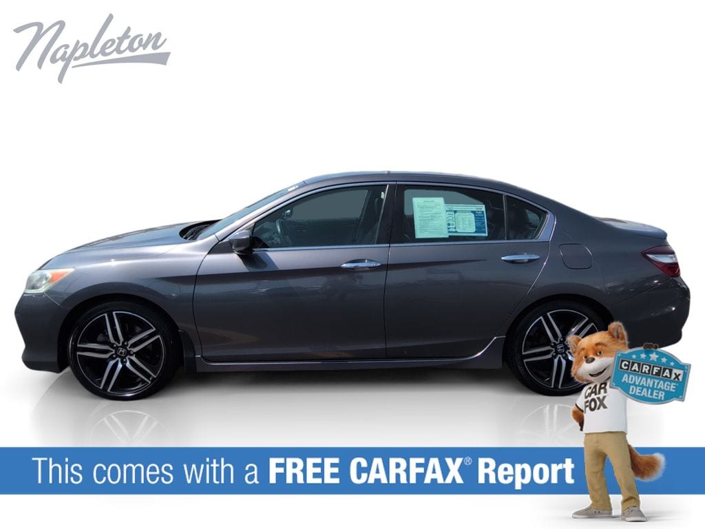 Used 2017 Honda Accord Sport SE with VIN 1HGCR2F11HA037922 for sale in Oak Lawn, IL