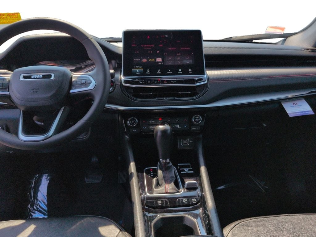 2025 Jeep Compass Trailhawk - Photo 11