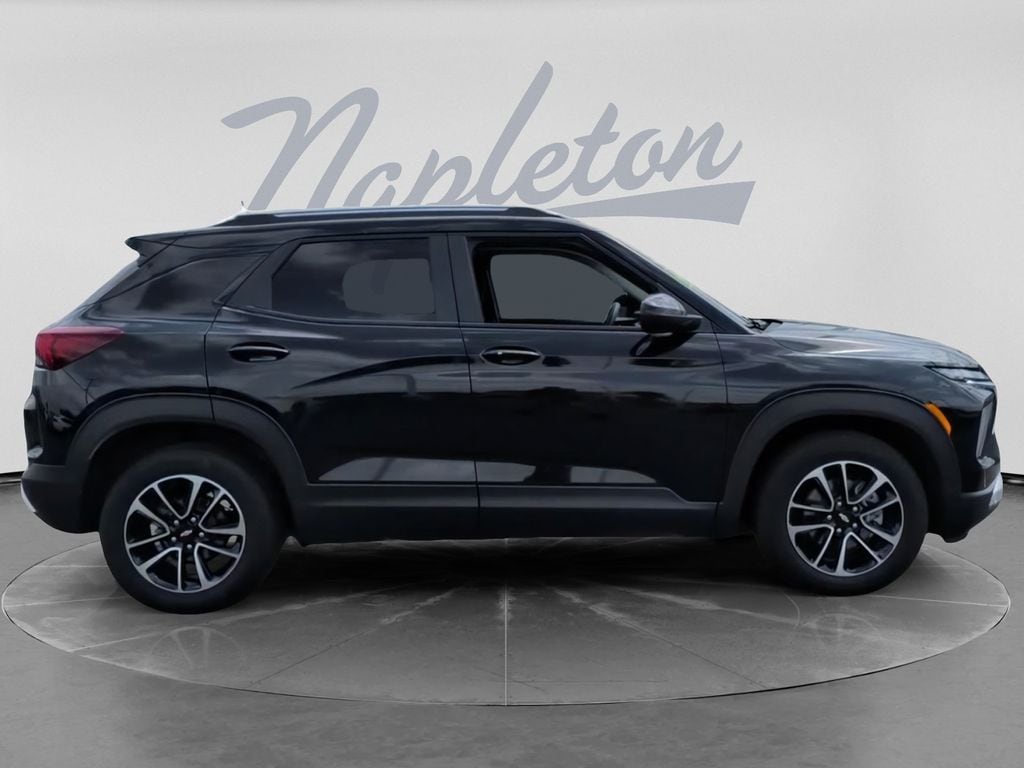 Used 2025 Chevrolet Trailblazer LT Sport Utility