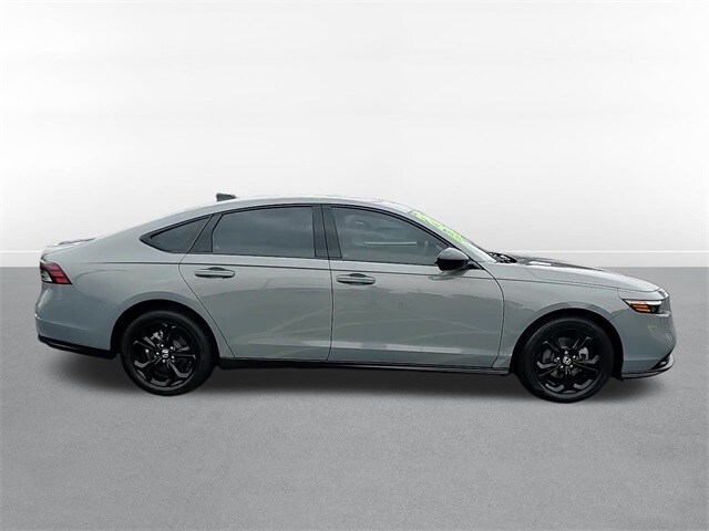 2025 Honda Accord SE photo 4