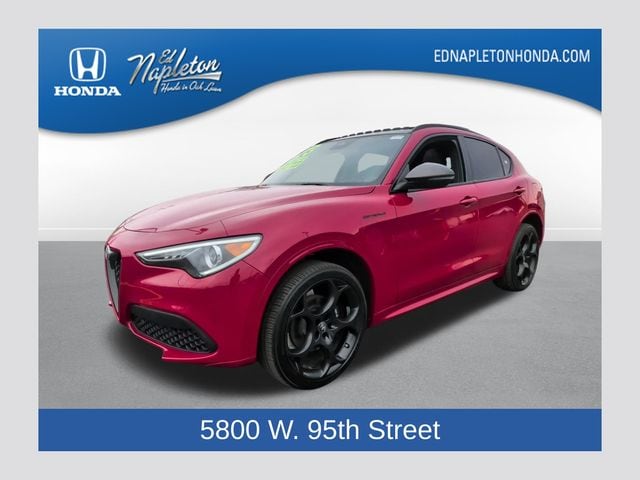 2023 Alfa Romeo Stelvio Estrema
