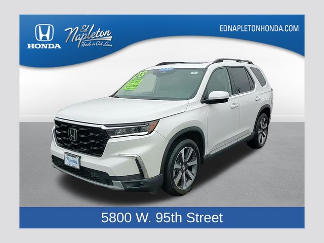 2023 Honda Pilot Touring AWD's photo