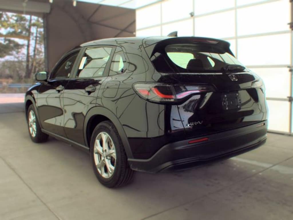 Used 2025 Honda HR-V LX SUV