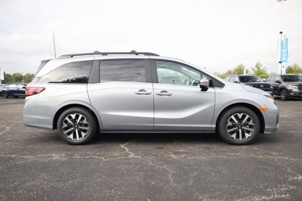 New 2026 Honda Odyssey EX-L Van Passenger