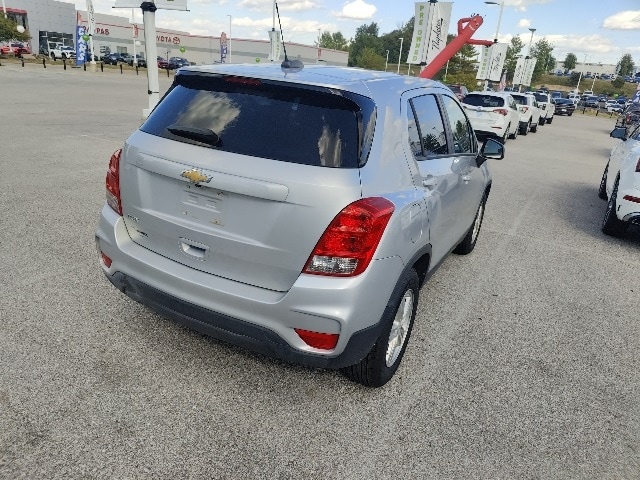 2021 Chevrolet Trax LS photo 5