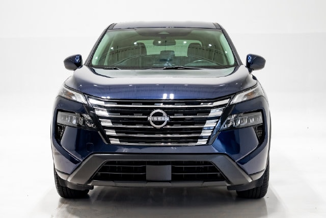 2025 Nissan Rogue SV - Photo 7