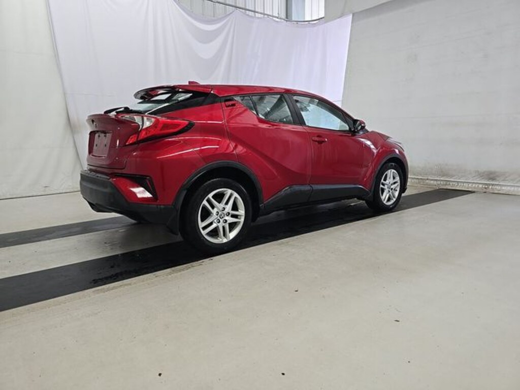 Used 2020 Toyota C-HR LE SUV