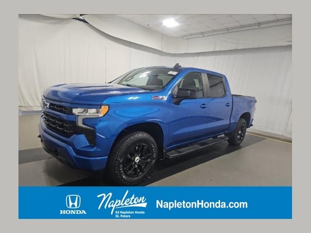 2022 Chevrolet Silverado 1500 RST 4X4 Crew Cab Short Box's photo