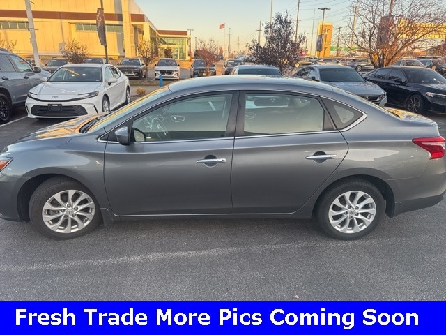 2019 Nissan Sentra SV photo 2