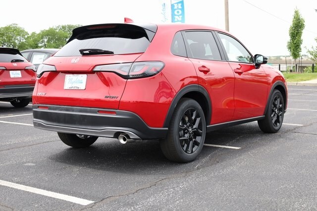 2025 Honda HR-V Sport photo 4