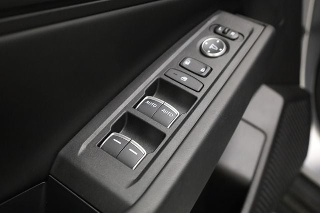 2025 Honda Accord SE - Photo 13