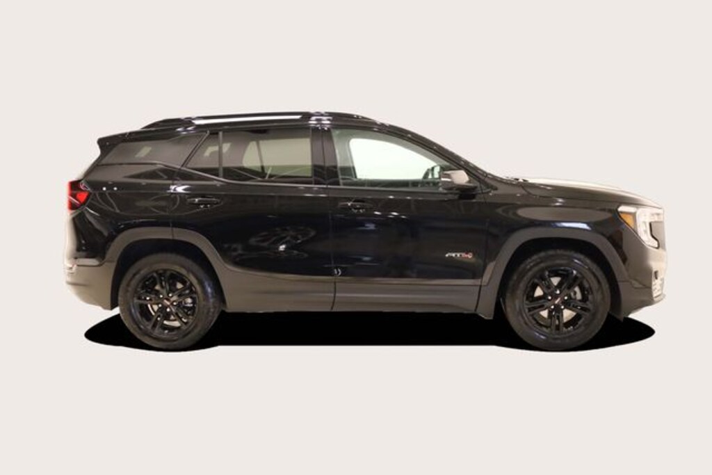 Used 2024 GMC Terrain AT4 SUV