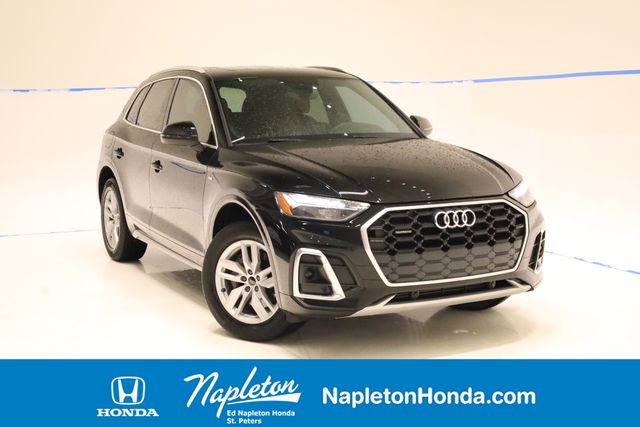 2022 Audi Q5 45 Premium's photo