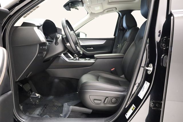 2025 Mazda CX-90 Preferred Package - Photo 13